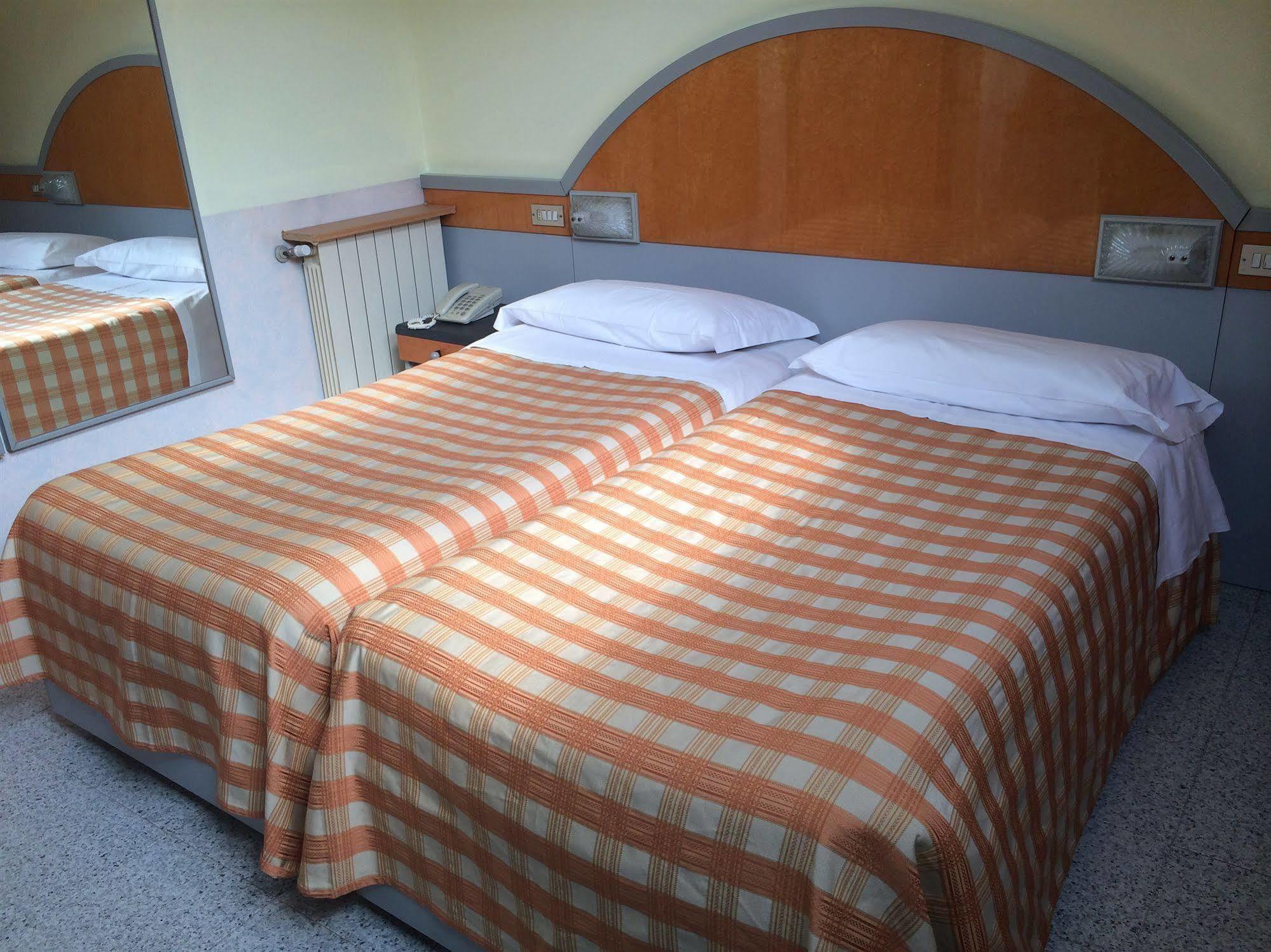 Hotel Mazzini Летоянни Экстерьер фото