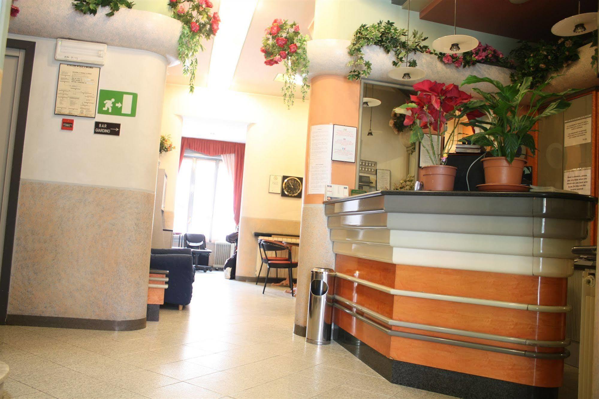 Hotel Mazzini Летоянни Экстерьер фото