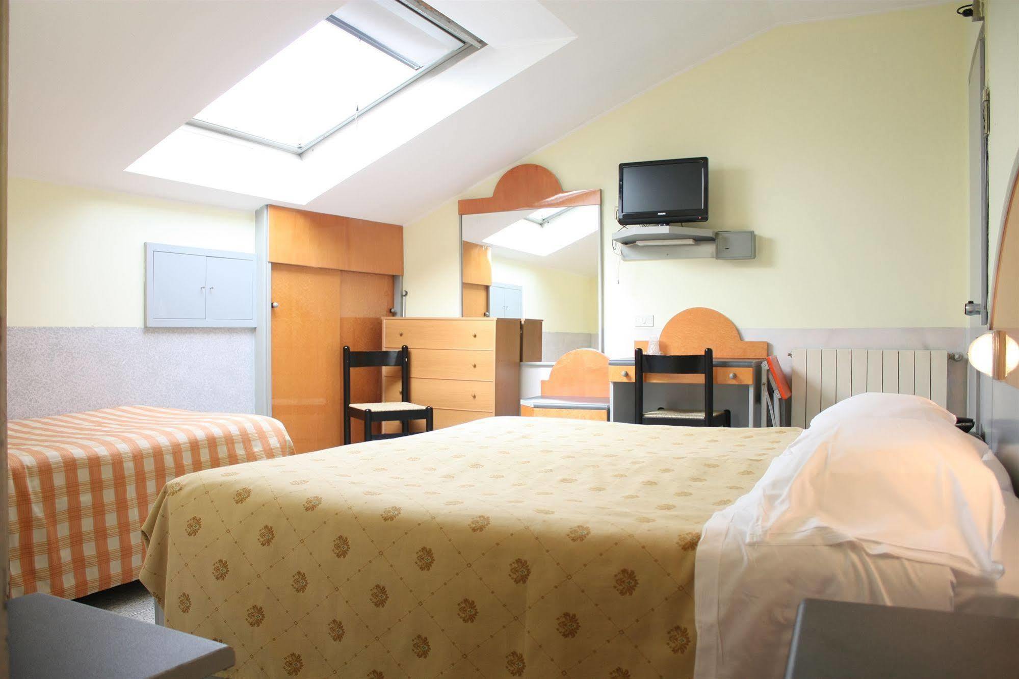 Hotel Mazzini Летоянни Экстерьер фото