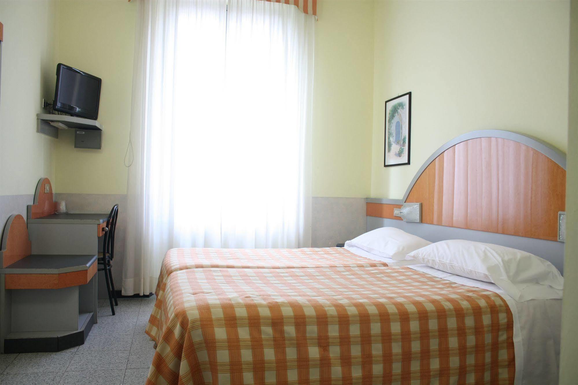 Hotel Mazzini Летоянни Экстерьер фото