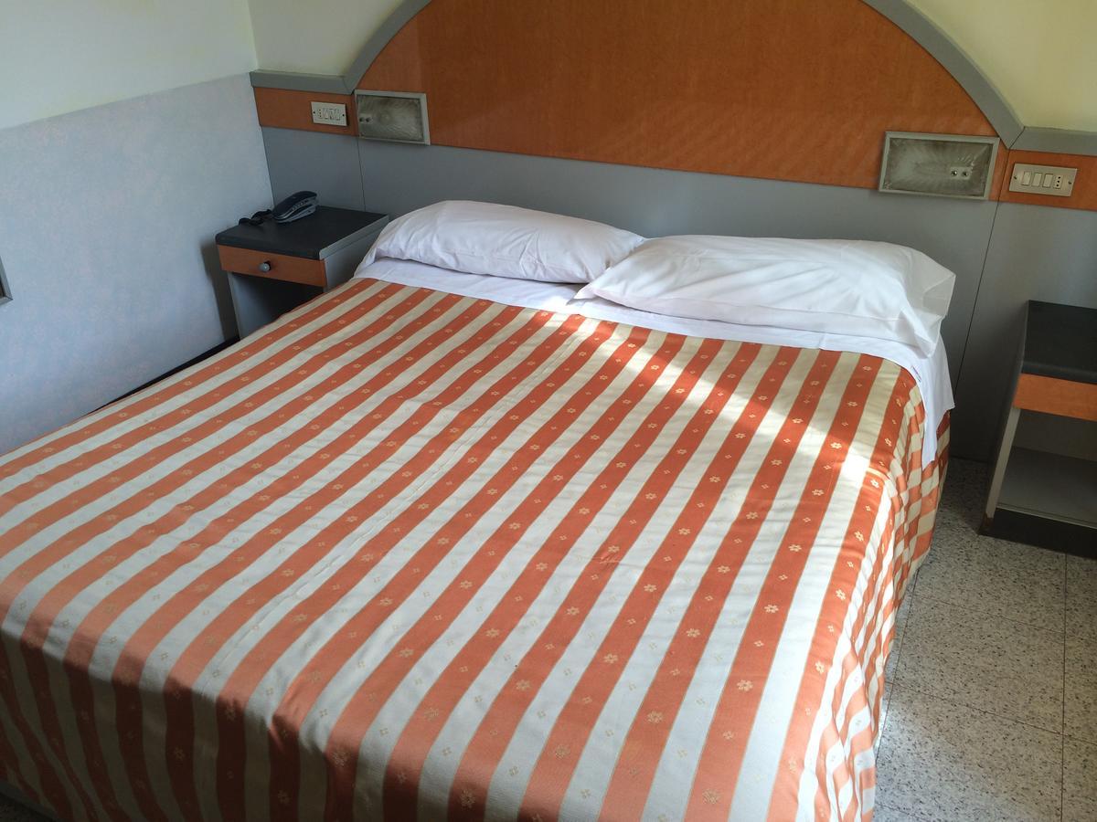 Hotel Mazzini Летоянни Экстерьер фото
